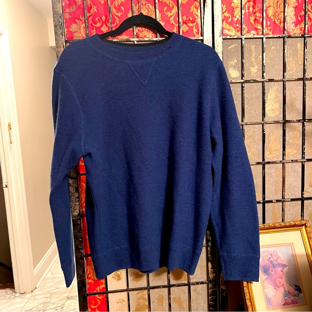 LXRI Cashmere Pullover Sweater in a Beautiful Indigo/Blue Color Sz LG